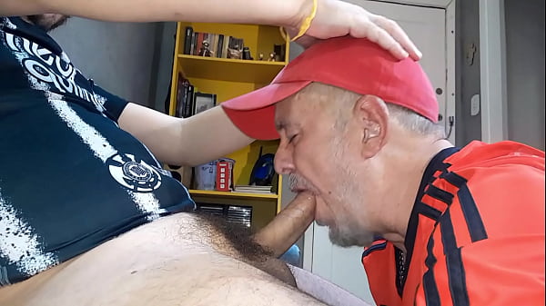 Dogao carioca caiu de boca na pica grossa e peluda