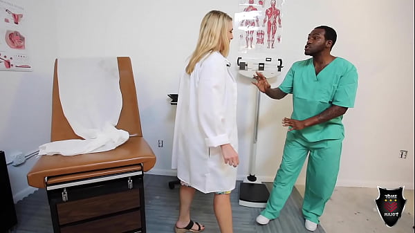 Rome Major Is Giving Dick Therapy To Heal Joslyn Jane Horniness!