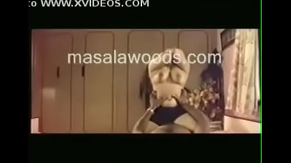 Indian aunty KUMTAZ fucking with police men