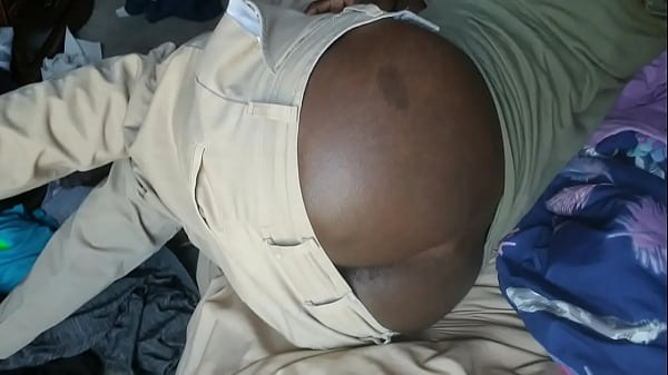 Download Video - Big Sexy Gay Black Booty Twink sexting to lucky guy