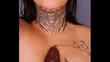 Latina sucking a dick