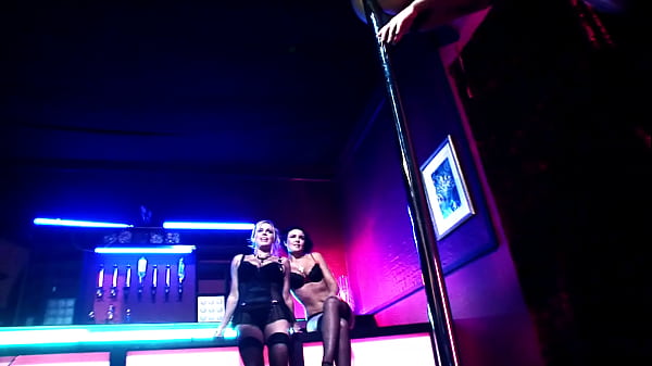 Alicia Rhodes Incorporates Fisting And Strapons Into Her Shows