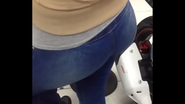 Ass of a Venezuelan in Mexico
