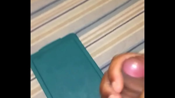 Mi novia me pide un vídeo masturbandome