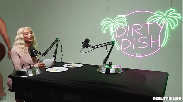 Dirty Dish: Kelsi Monroe / Reality Kings