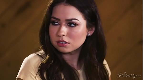 Squirting lesbian triangle - Kimmy Granger, Melissa Moore and Kristen Scott