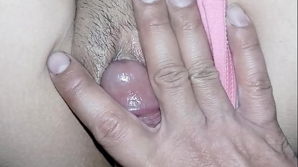 Download Video - xxx hermanastra super mojada me deja jugar en su corazon