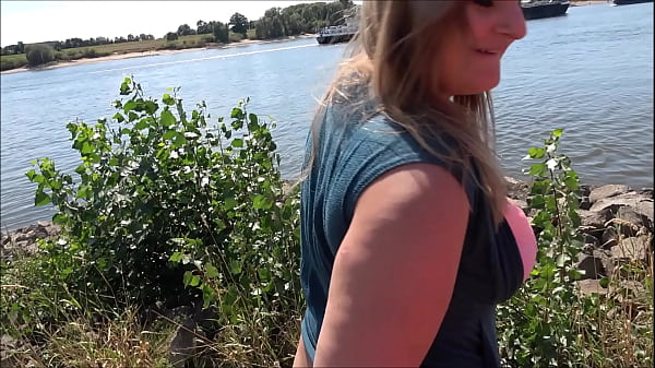German girl with big ass has OUTDOOR SEX