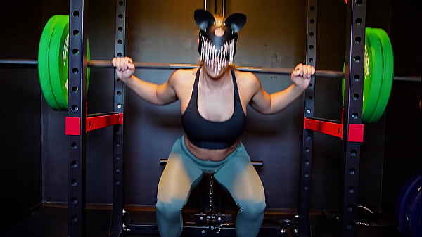 Squats Rewarded With Pussy Eating And Deep Dick