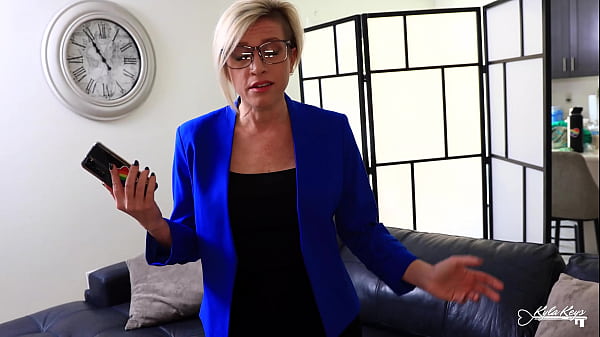 Two DILFs with a Foot Fetish