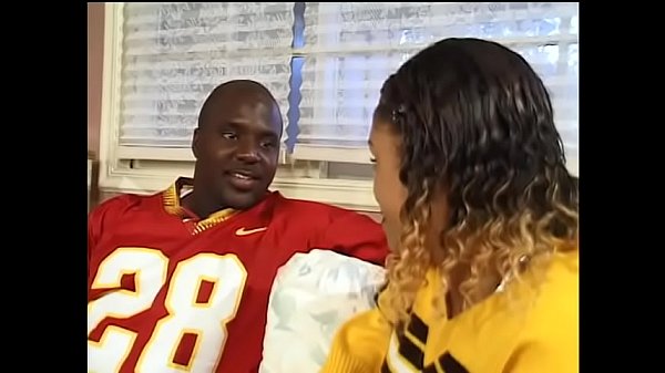 Two hot ebonies hava a sex in the sport complex