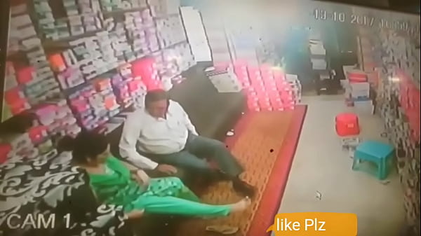 Look at this To be caught in the shop || Imprisoned in CCTV