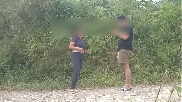 Horny Filipino Couple fucks in Public Voice Over   Shoutout