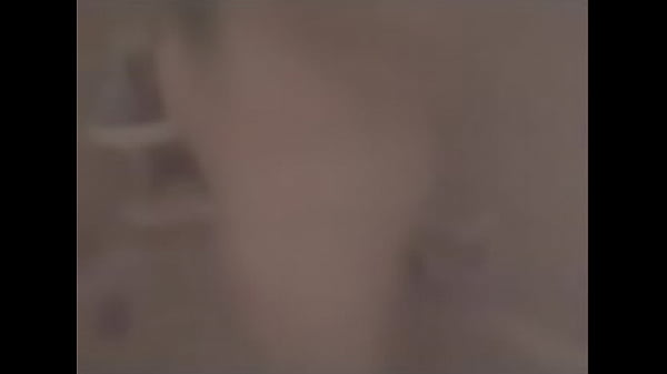 thumb nikki in shower 2