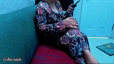 Filming my beautiful and pretty Step sister and Touching her Pussy.romance with her pussy