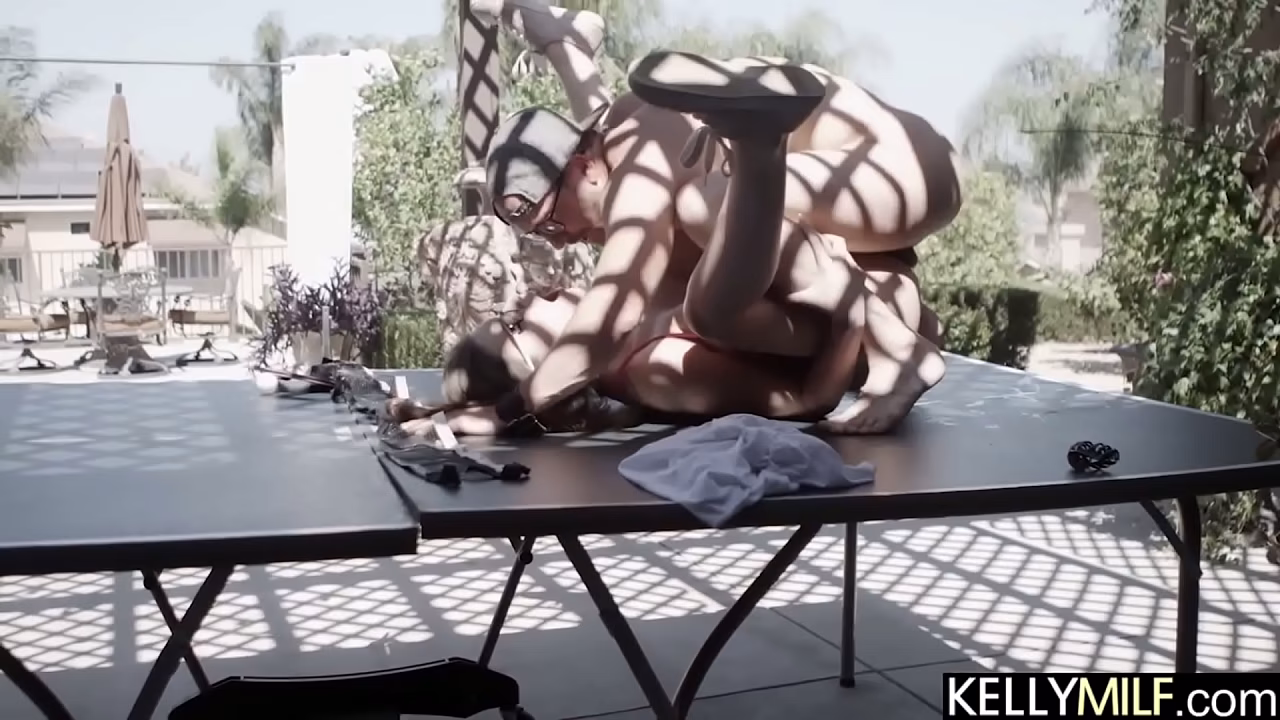 Hard Fast Fuck with Slutty Submissive Women (Michele James)