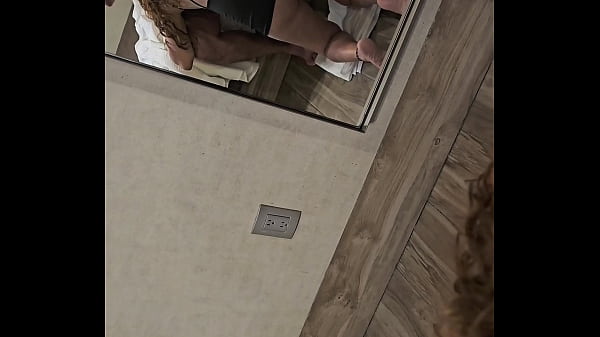 ME FOLLO A MI MADRASTRA DESPUES DE UNA MAMADA