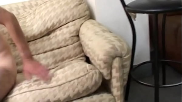 Exclusive live fucked husband fucking her, but she doesn't know what will happen ...