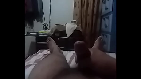 Gordito se masturba para mi