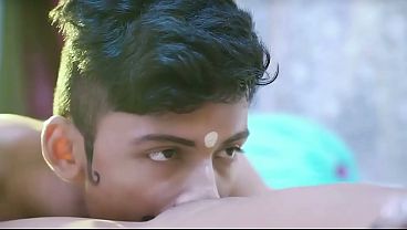 Download Video - Indian Bengali Couple Honeymoon Night First Time Sex