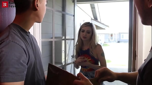 PACKAGE THIEF, LEXI LORE GETS DOUBLE-HOLED PUNISHMENT BY TWO ASIAN AMERICAN STUDS - BANANAFEVER