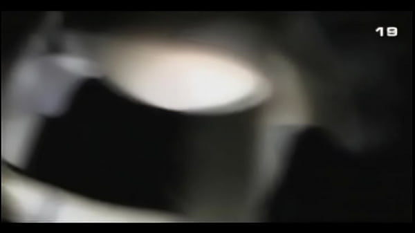 Download Video - Casadinha infiel vai no cine porn&ocirc; com o amante&comma; e tem que satisfazer os pervertidos na cabine er&oacute;tica&excl;