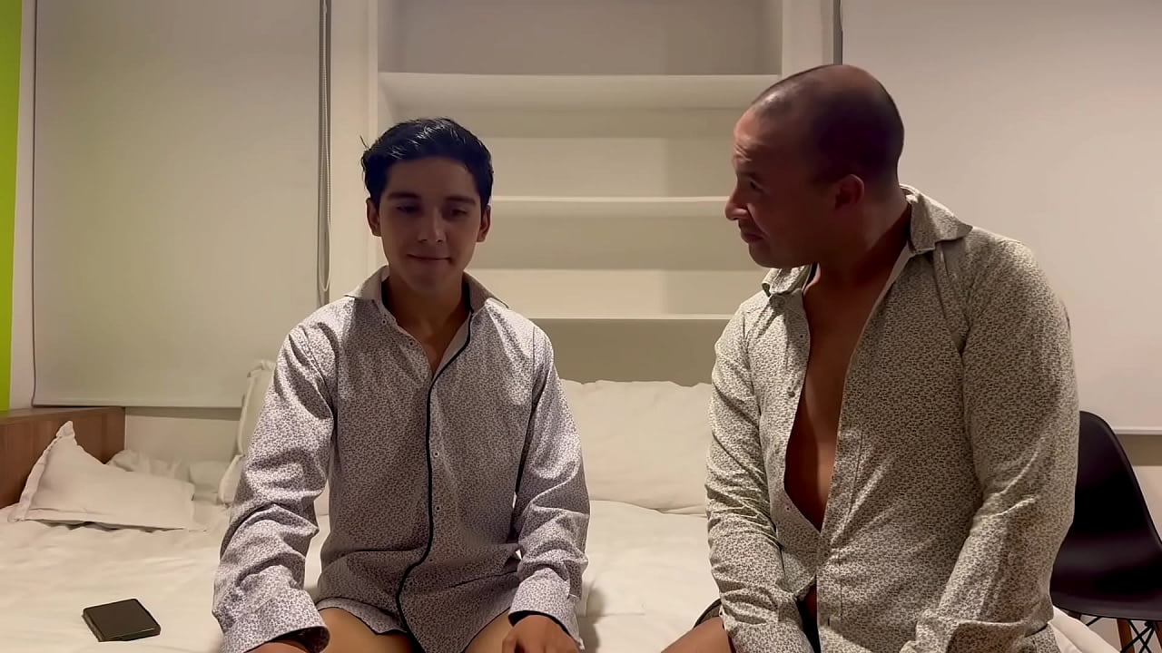 Este joven nunca había probado una gran verga como la que tiene este discapacitado
                    anal sexy amateur real orgasm anal orgasm bisexual gay gay encouragement muchos negros
