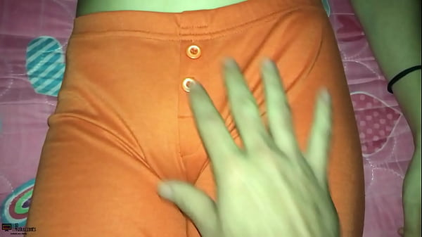 Download Video - CREAMPIE a petite hermanastra de co&ntilde;o peludo