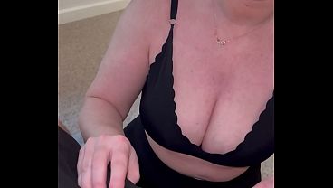 Sexybum35 - Stepson filming me when I wash dishes, after I took his big dick and pulled him on the chair and I suck his big dick