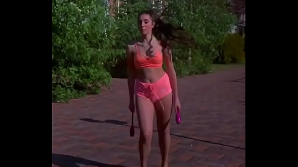  Rica Modelo De 18 Años