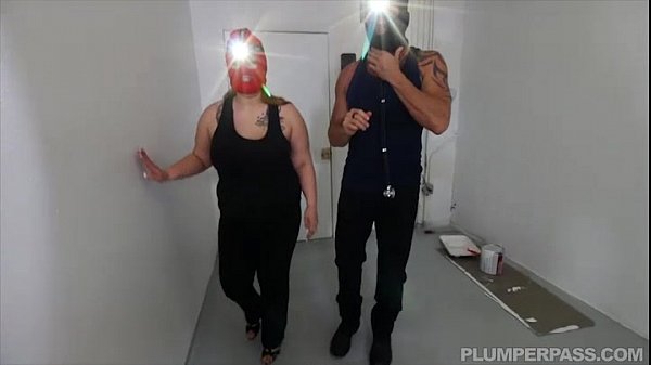Teen BBW Busty Emma Caught Sucking Dick in Bank Vault