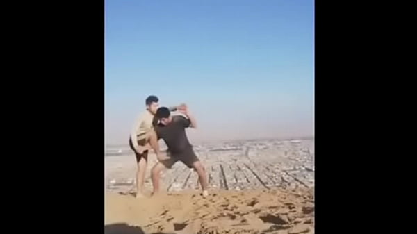 Polvazo en la cara a blanquita arrecha