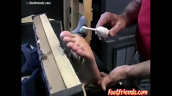 Two homo boys getting hory while playing with feet