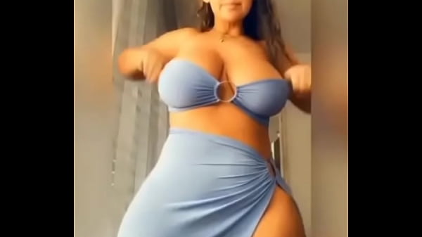 Gostosa bunda grande