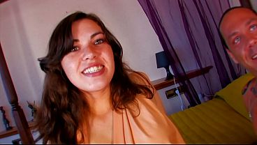 This brunette slut likes muscular men with a big cock to suck