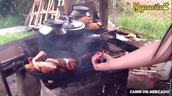 MAMACITAZ - #Lola Puentes - Who Wants Some Chorizos! I Know For Sure I Want!