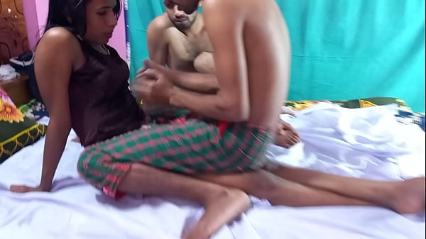 Christmas Desi Bengali sex with college boyfriend's 3some FUCKS At home Amateur   .... Hanif and Popy khatun and Manik Mia