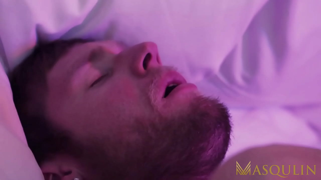 MASQULIN Sexo en trío con Jay Dymel y Ryan Stone
                    blowjob masturbation voyeur gay reality muscle bareback men muscular big cock jock big dick jay dymel ryan stone masqulin markus kage muchos negros
