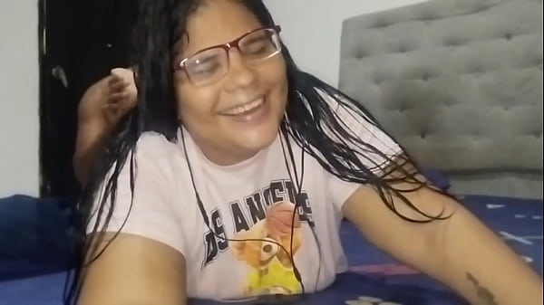 I'm left alone with my stepdaughter's big ass while she talks to her boyfriend, I suck her ass and end up fucking her and finishing in her big pussy
