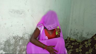 I am an Indian woman ready to have sex while wearing a pink Indian saree.