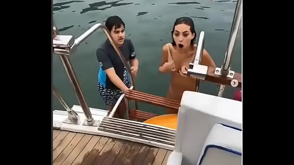 thumb nat vertiz tits