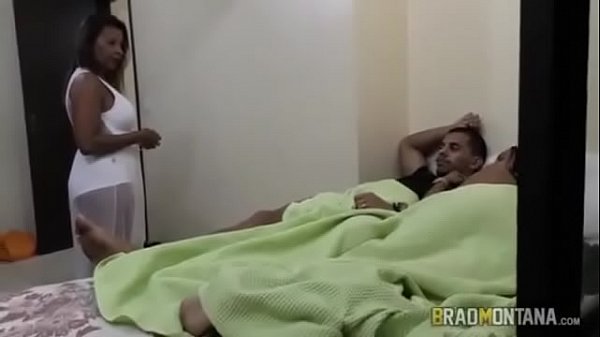 Download Video - CASOS DE FAM&Iacute;LIA - TIA VS&period; SOBRINHA