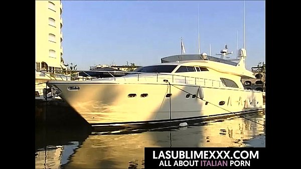 Download Video - Film&colon; Bella di giorno Part&period; 1 of 3