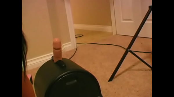 A mineirinha piranha fodendo com dois machos no motel acabou toda gozada