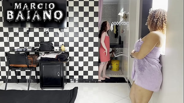 Download Video - FUI CHAMADO POR DUAS GOSTOSAS PARA FAZER UM FAVOR MAS FUI SURPREENDIDO COM AS VADIAS ME SEDUZINDO PARA COMER ELAS - ELIANE FURACAO E LORRANY EXOTICA - ASSISTA COMPLETO NO RED