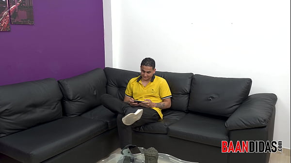 Milf tetona seduce a su hijastro
                   Milf tetona seduce a su hijastro muchos negros