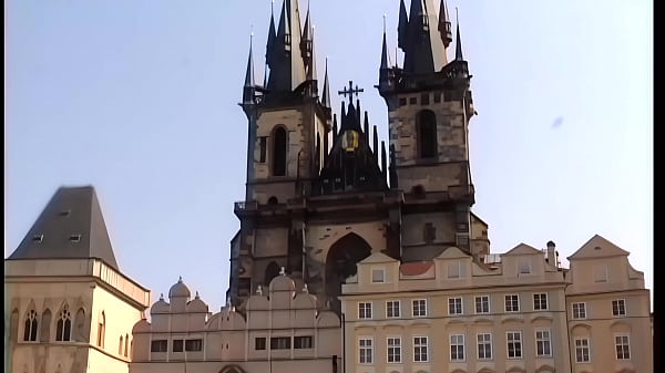 Federica Enjoys Anal Pounding At The Gym