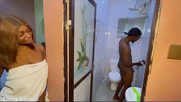 House boy pound madam in the bathroom till she squirts all over