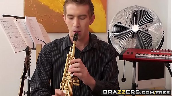 Brazzers - Big Tits at School - Yuffie Yulan Danny D - Large Instrument