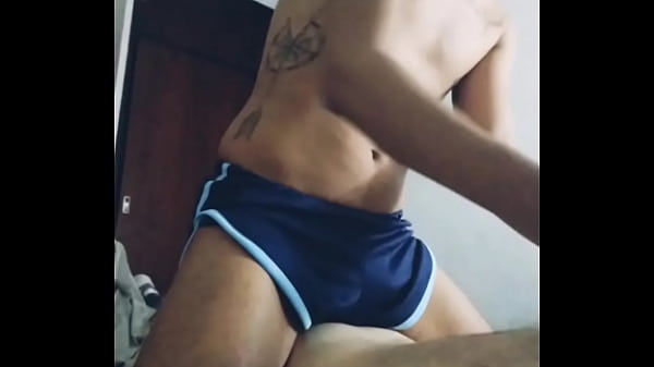 Aliviandole un dolor de cintura y espalda con m...